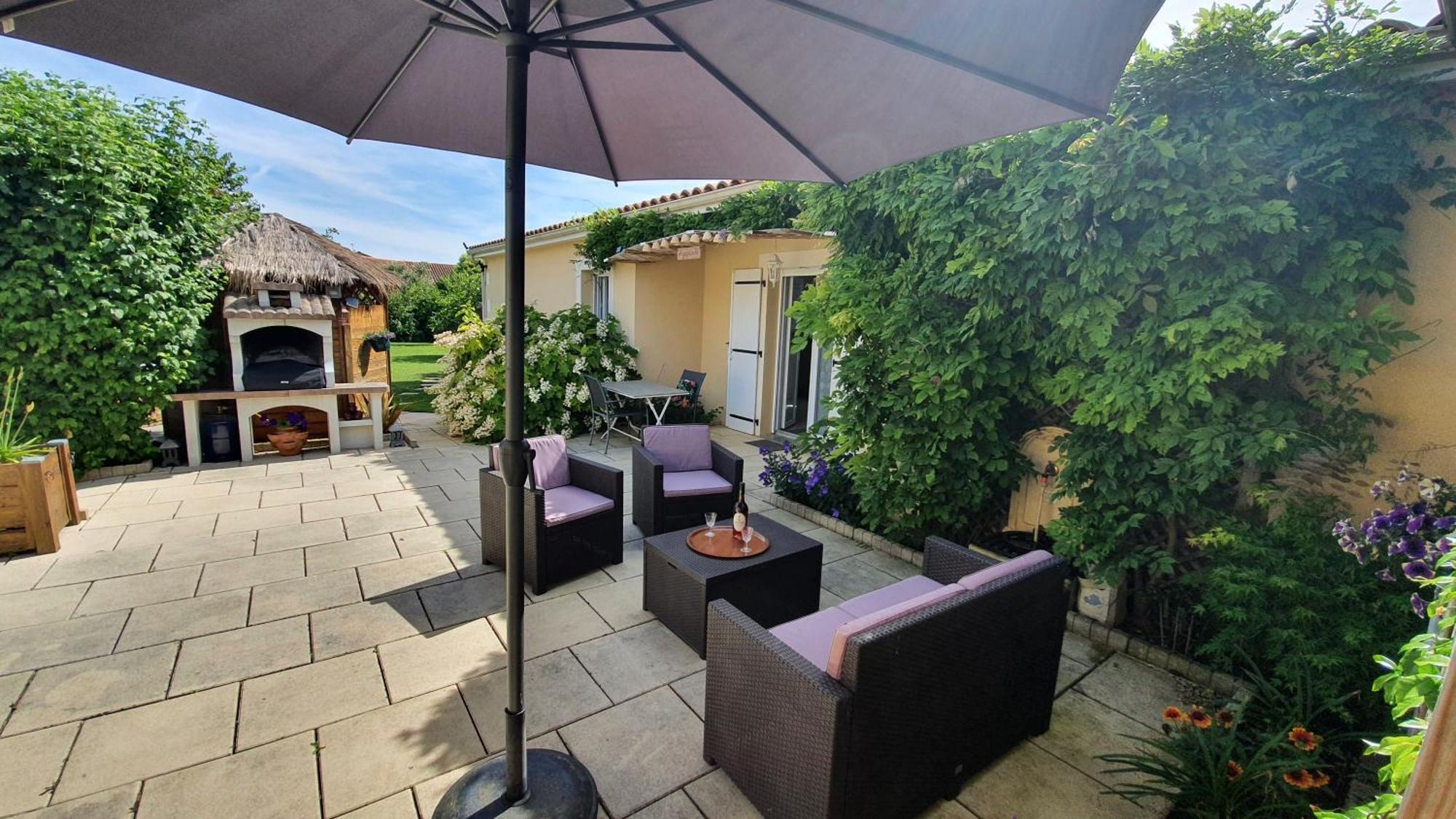 Agapanthe Saint-Georges-les-Baillargeaux Exterior foto
